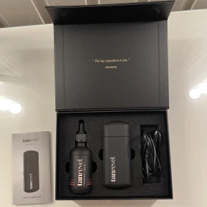 Tanrevel kit ONE - Säljer Tanrevel spraytan kit ONE. testad 2 gånger, säljer då jag köpte Tanrevel PRO. helt nya tanningdrops! ordinarie pris 799kr. jag säljer de för 400kr.💓