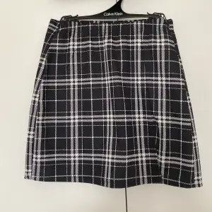 Rutig kjol från Shein