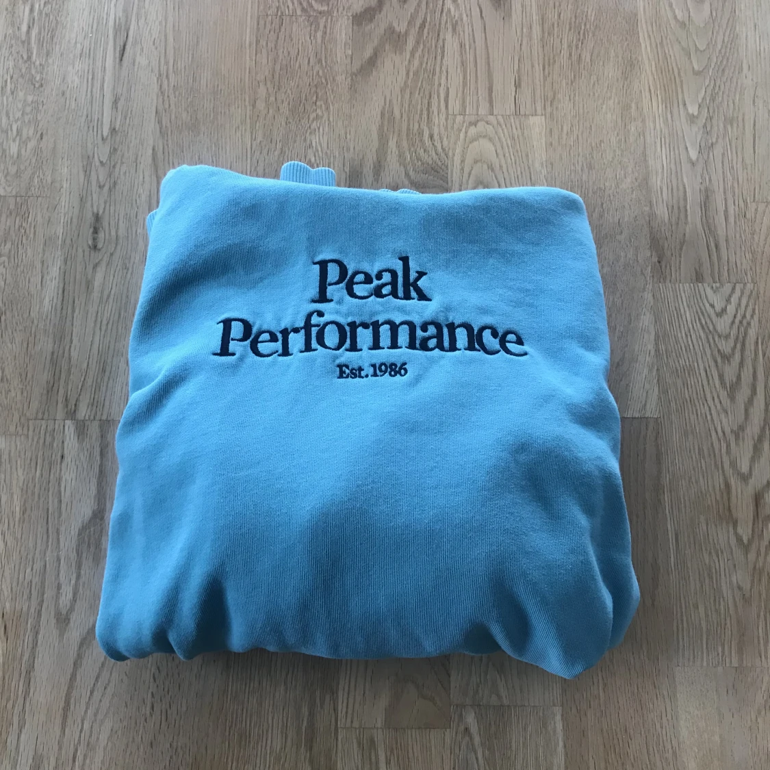 Peak hoodie