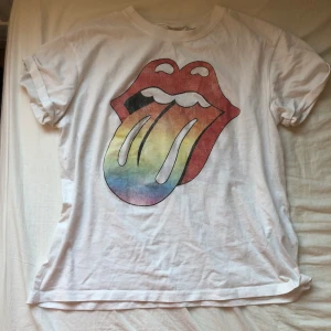 Rolling Stones tröja - I fint skick! Uppsydda ärmar och backprint!