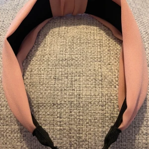 Diadem  - Säljer ett diadem. 