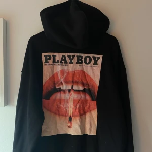 Playboy hoodie - Säljer min Playboy hoodie eftersom jag aldrig använder den.