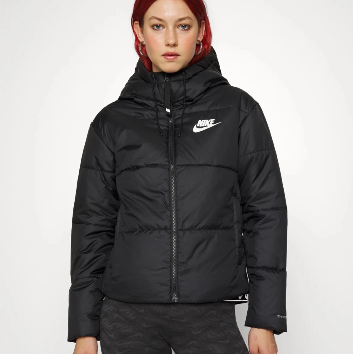 Nike vinterjacka dam, storlek M - 90