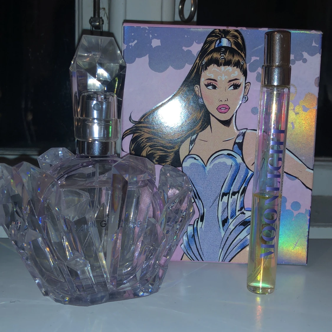 R.E.M Ariana grande parfym 