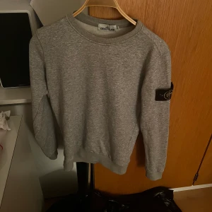 Stoneisland tröja - Knappast använd 