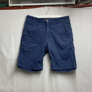 Sail racing shorts - Ett par snygga sail racing shorts i bra skick, säljer för dom har blivit för små. Storlek S (Obs frakt ingår ej i priset)