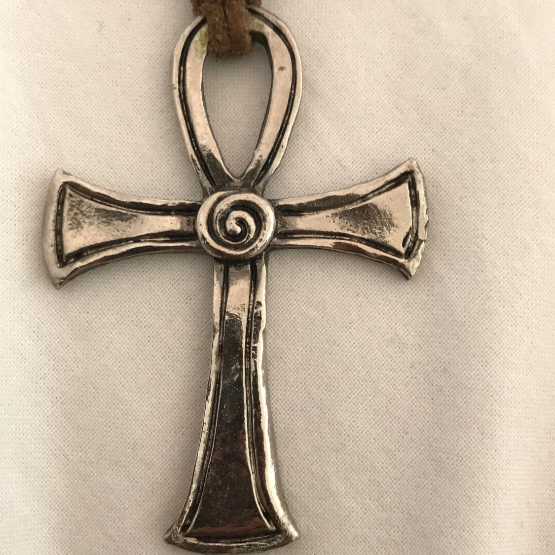 Jätte fint halsband med krys  - 90