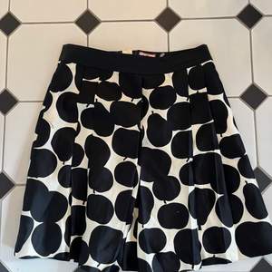 Juicy couture skirt size small