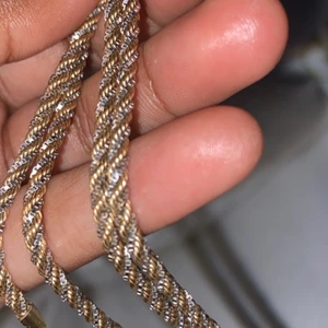 Cordell i vitt & rött guld  - Cordell länk i 18k vitt och rött guld. Glänser och glittrar som ny (använd 5 gånger). Guld rakt igenom. 