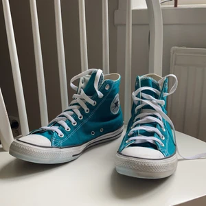 Converse - all star  - Storlek 42, använda ett fåtal gånger så felfritt skick. Finns i Majorna Göteborg 