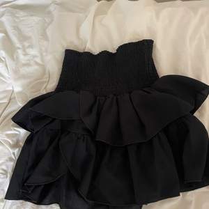 Volang kjol från NEO NOIR✨ 