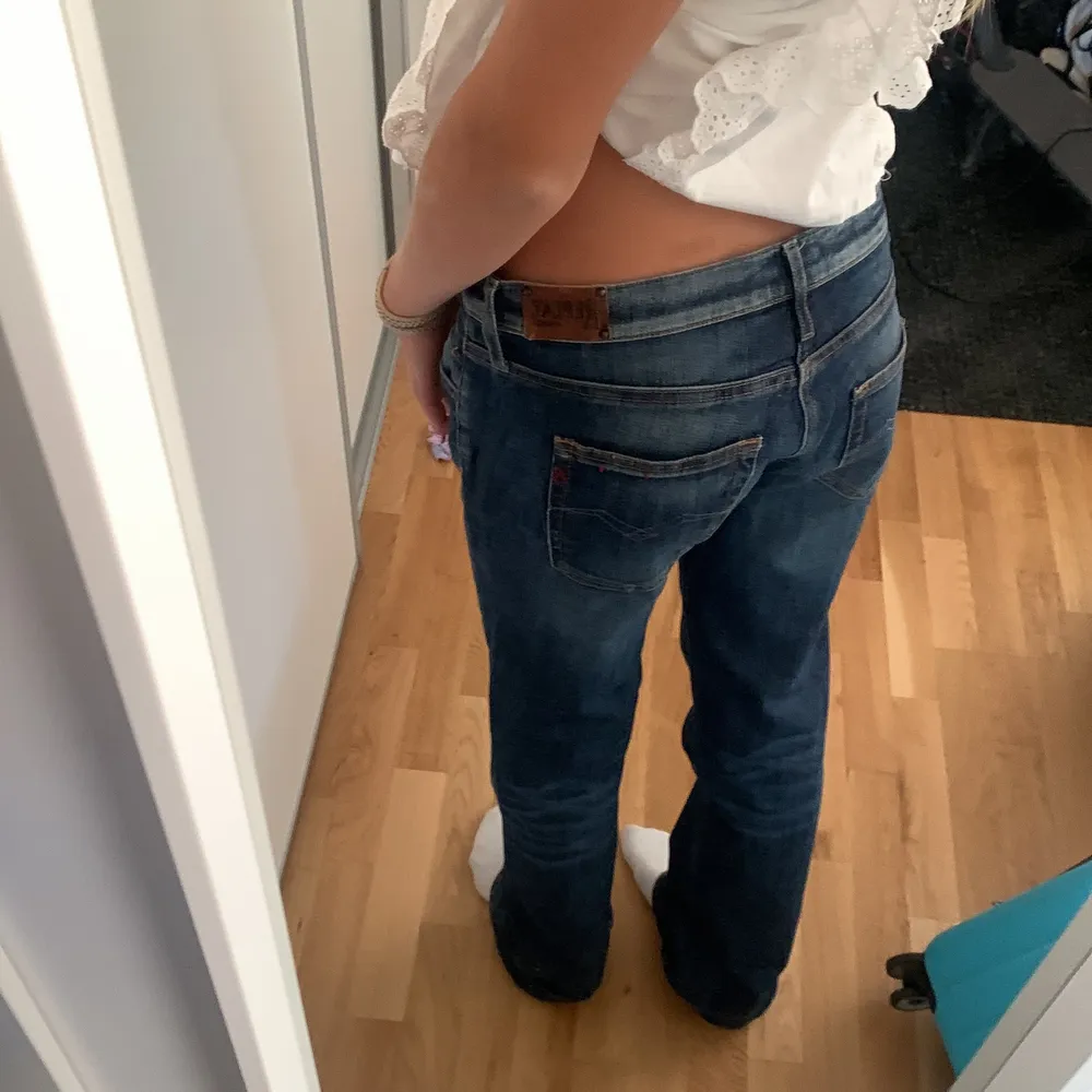 Jättefina replay jeans, dem passar mig bra i längden för mig som är en 170. Köparen står för frakten!!. Jeans & Byxor.