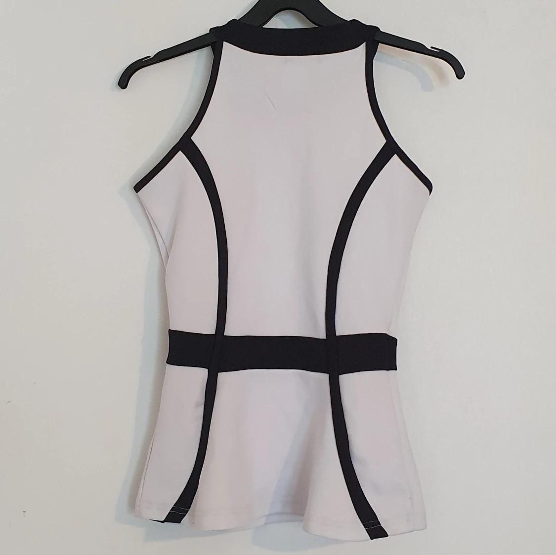 Vitt linne med svarta detaljer Cubus - 90