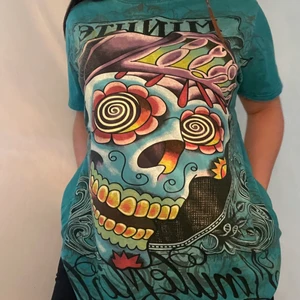 MINUTE MIRTH strl M - Skön t-shirt Storlek M  Frakt 39kr (: