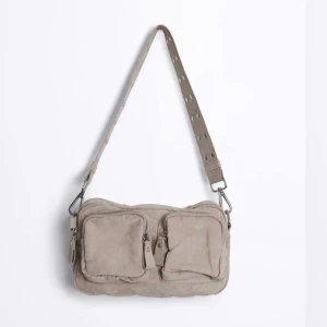 Väska, Axelväska  - Super fin axelväska som inte kommer till användning💓