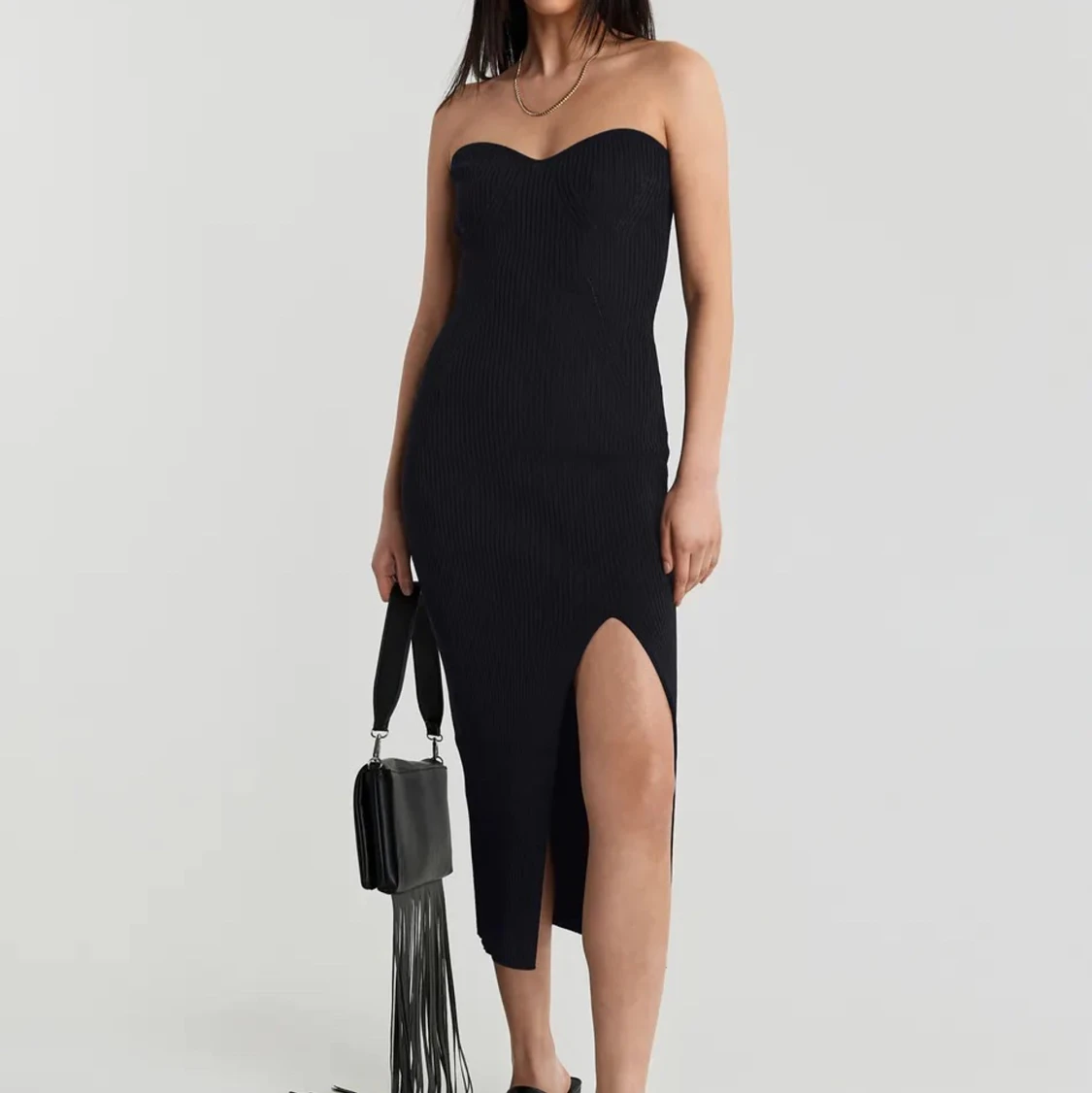 Svart klänning. - 90