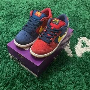 Nike Sb Dunk Low PRO Barcelona - Deadstock(aldrig använda och har alla tags kvar) Storlek 41