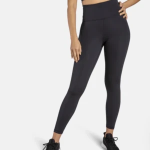 SOC träningstights  - Säljer mina kompressionstights från SOC då jag aldrig använder de. Använda ett fåtal gånger. Nypris 399 