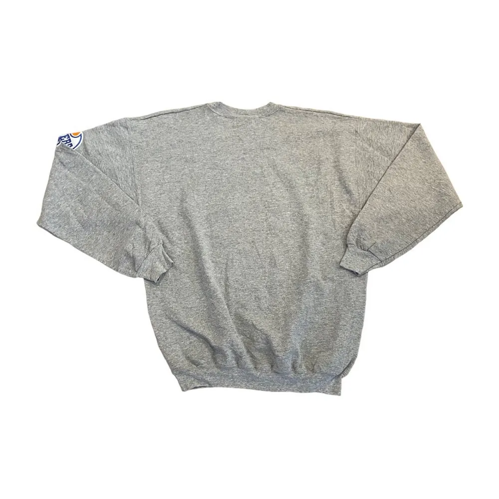 Condors Bakersfield Cport And Company Vintage Sweatshirt 🤍  Pris: •299kr  Stl: L  Bredd 58cm Längd 71cm  Kontakta mig för mer info 🤩  . Hoodies.