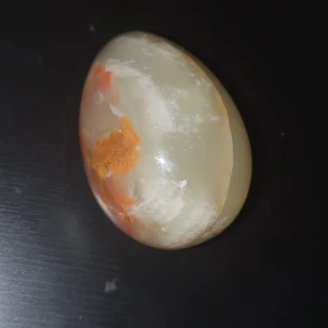 Äggformad klistaller  - 2st 30kr/st. Frakten 13kr, går att samfrakta vid köp av fler samt paketpris går att ordna 