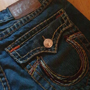 True religion - Size: 34M 100cm runt midjan 
