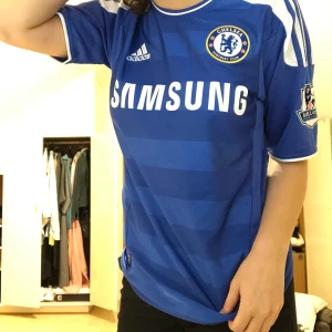 Chelsea TERRY 26 - För dig som vill ge bort den perfekta presenten till ett Chelsea-fan - är i nyskick och unisex!