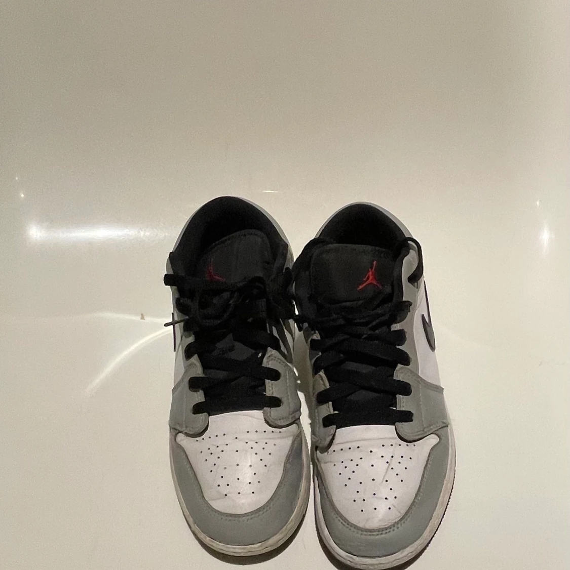 Nike Jordan 1 smoke grey 