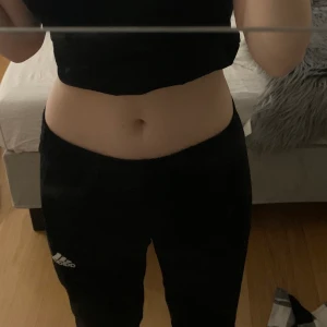 Tränings byxor  - Bra skick o sköna att träna ute i!