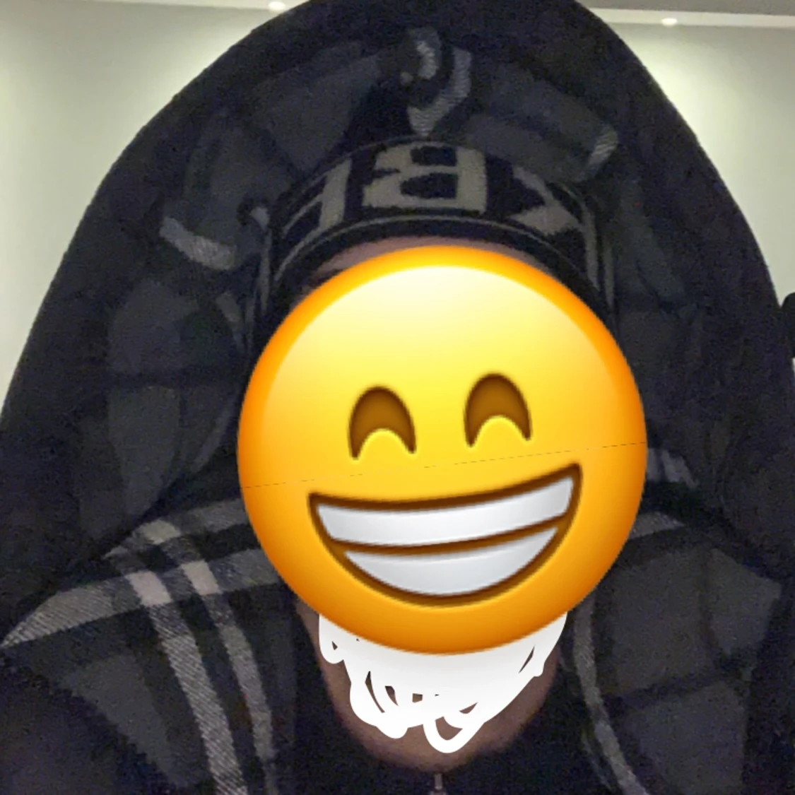 Burberry mössa  - 91