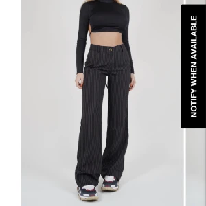 Kostymbyxor från Venderbys  - Säljer mina randiga kostymbyxor från Venderbys där jag lånat bilder från deras hemsida.   Byxorna är helt i nyskick.   (Enligt hemsidan är byxorna just nu utsålda) 