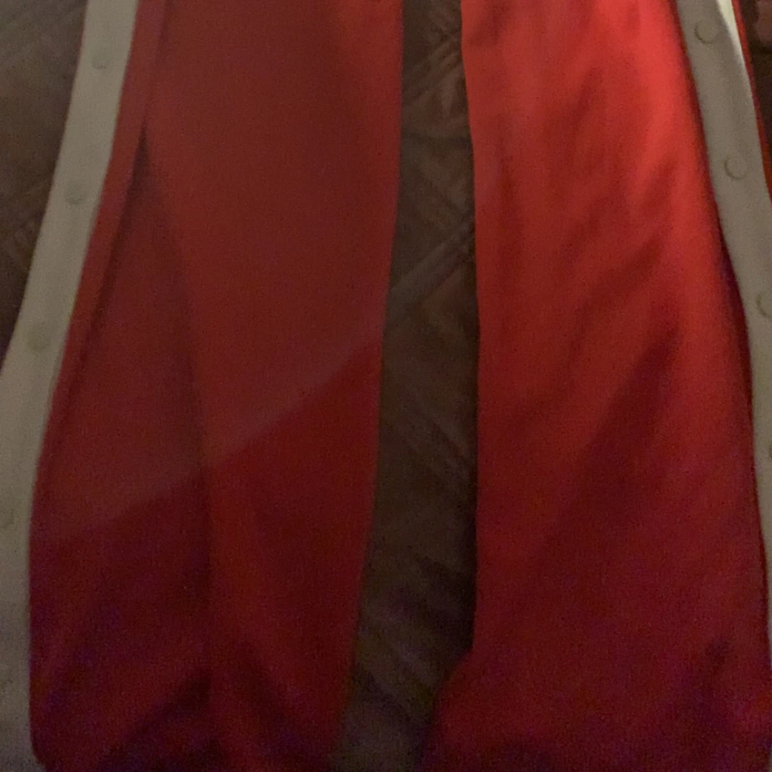 Rött och vit byxor - 91