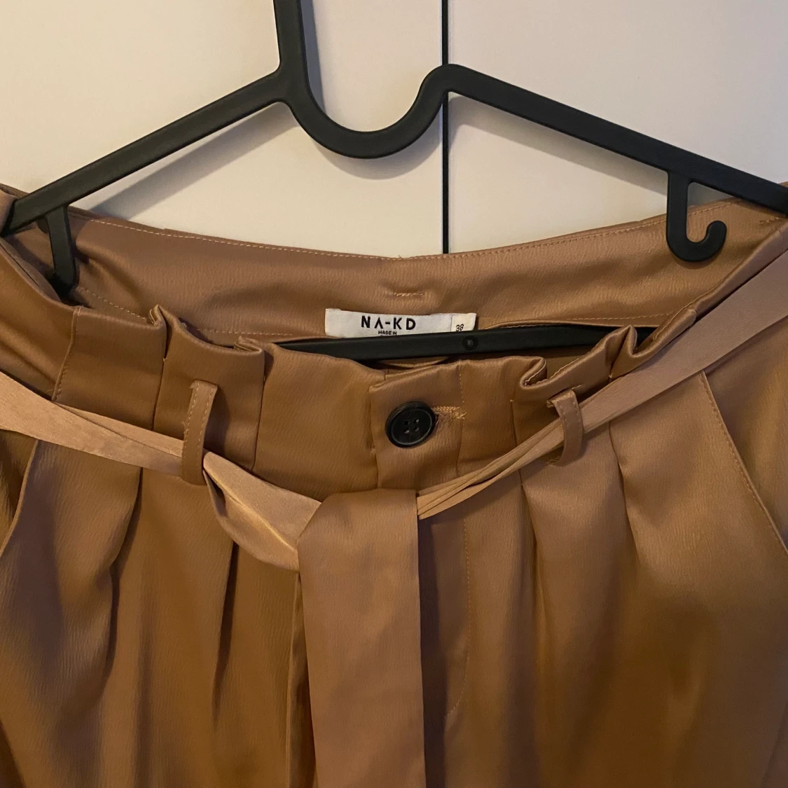 Sidendress från NA-KD - 90