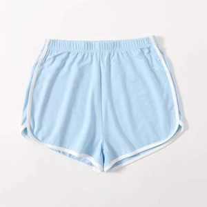 Blåa tränings shorts, Storlek XS - Ett par blåa mjukis shorts från h&m i storlek XS, köptes relativt nyligen men knappt blivit använda. 