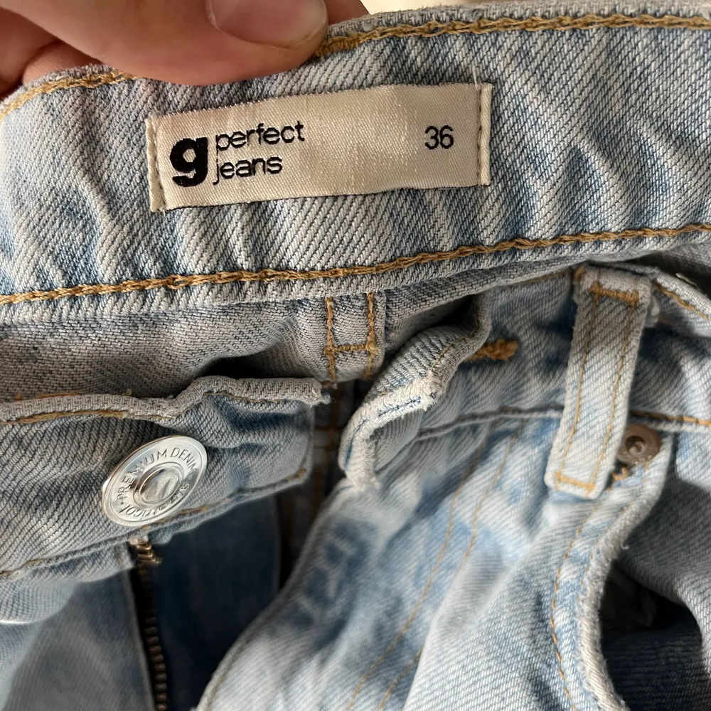 Fina jeans som inte kommer till användning längre, använda en hel del🥰❤️. Jeans & Byxor.