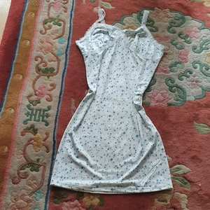 En stretcher summer klänning  - I mycket bra skick och passar xs-s