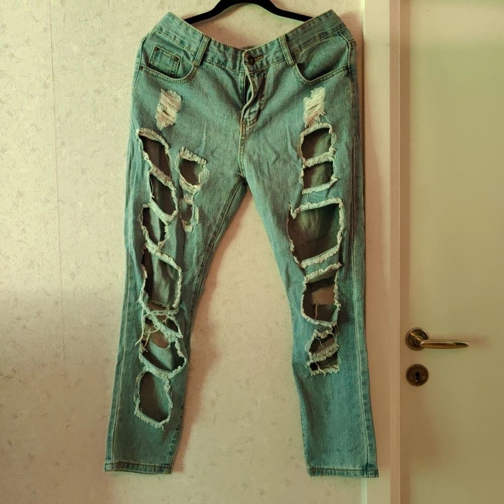 Jeans från Shein använda 2 ggr  Stor i midjan . Jeans & Byxor.