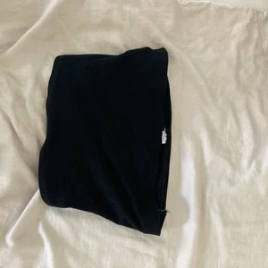 Tubtopp - En basic tubtopp som är för stor för mig