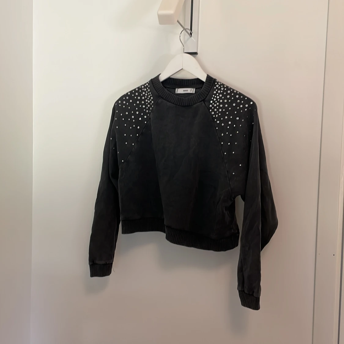 Dark Sweatshirt/top with silver detail
