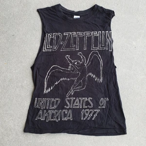 Led Zeppelin Band Shirt Gildan - **SOLD**Led Zeppelin Band Tee