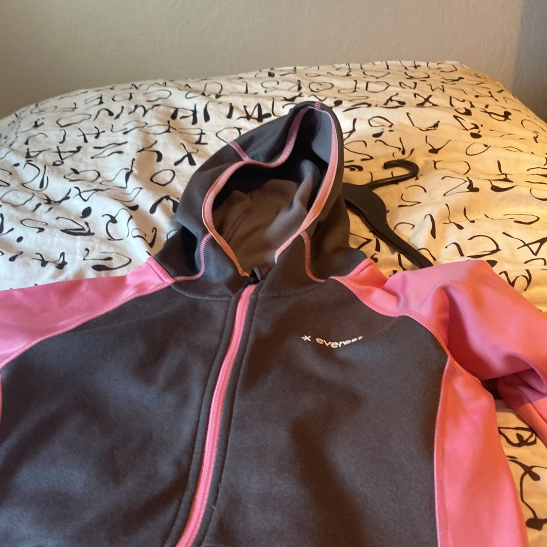 Rosa/grå zip up hoodie  - 91
