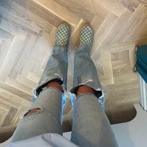 Jeans - Säljer dessa i storlek 34/36 från zara VET EJ midjemått osv 🙌🏼