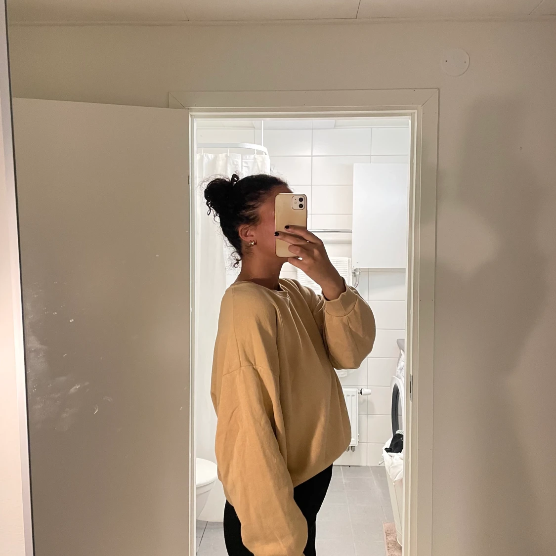 Beige sweatshirt  - 91