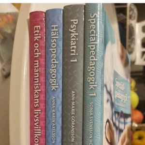 Litteraturböcker. Usk utbildning - Säljer nytt skick böcker för utbildning.  Psykiatri 1 är såld.