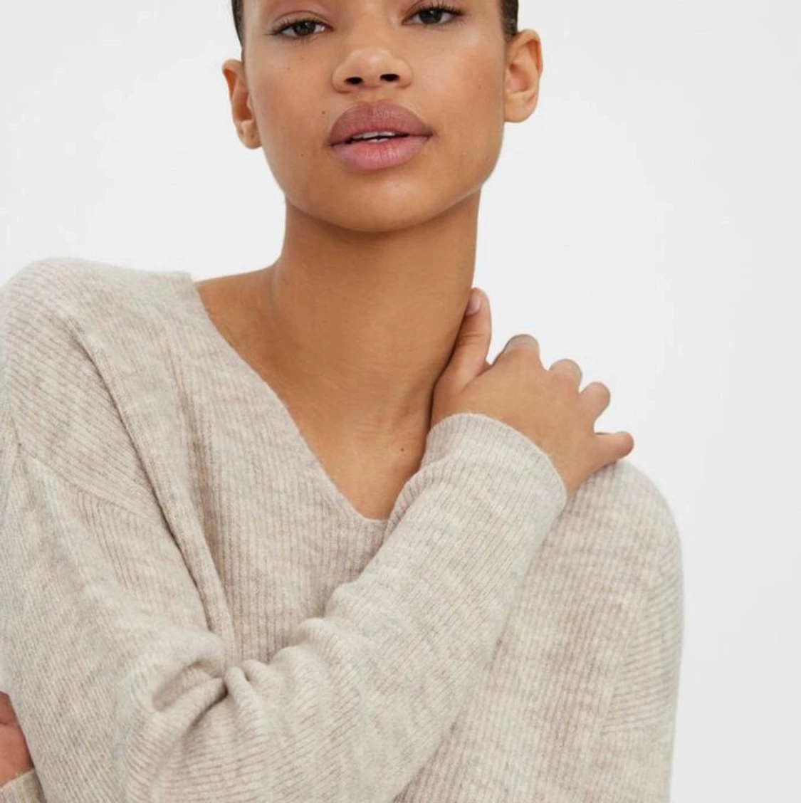 Beige stickad tröja  - 90