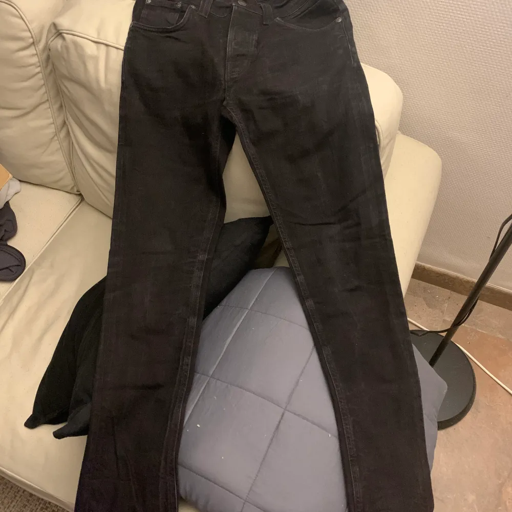 Nudies jeans grim tim model “skinny” Storlek: 31x32 Färg: washed black. Jeans & Byxor.
