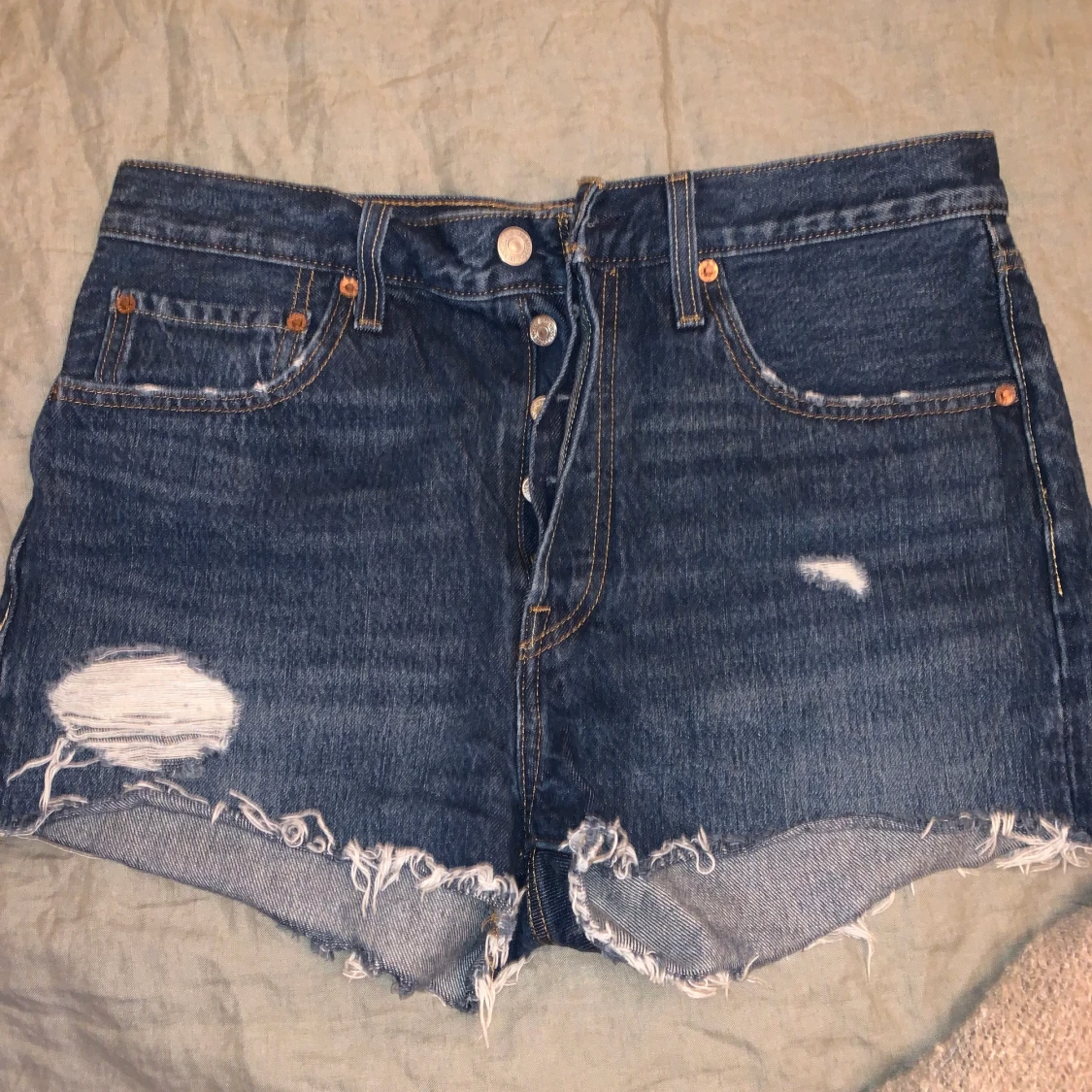 Levis shorts - 90