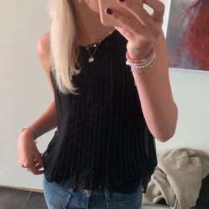 Festtopp - Fin fest topp! Jättefin till en kort kjol 