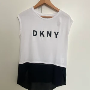 DKNY tröja - Fin tröja, aldrig använd