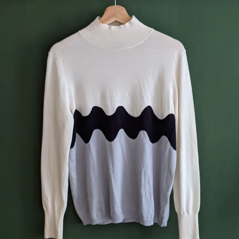 Marimekko X Uniqlo Colab 2020 - fine knit sweater - new condition - wool blend - Original price 499kr. Stickat.