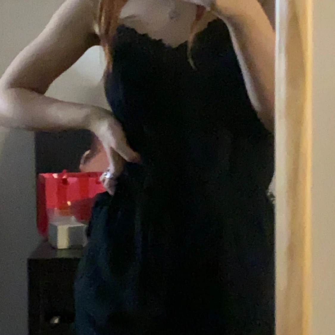 Gullig svart jumper - 90